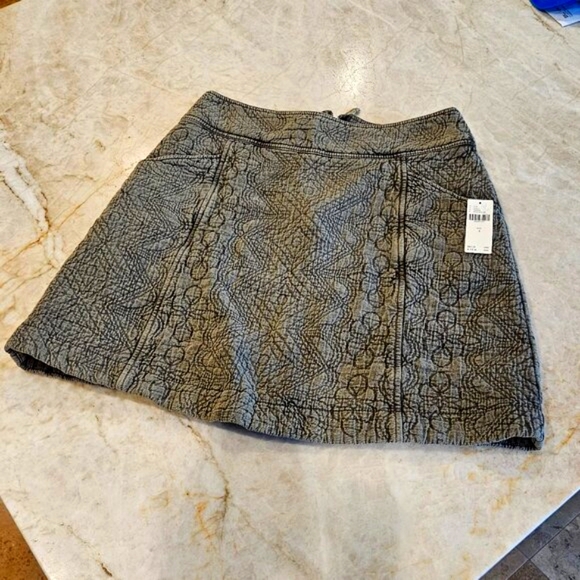 Anthropologie Pilcro Quilted Lined Mini Skirt - Picture 3 of 8